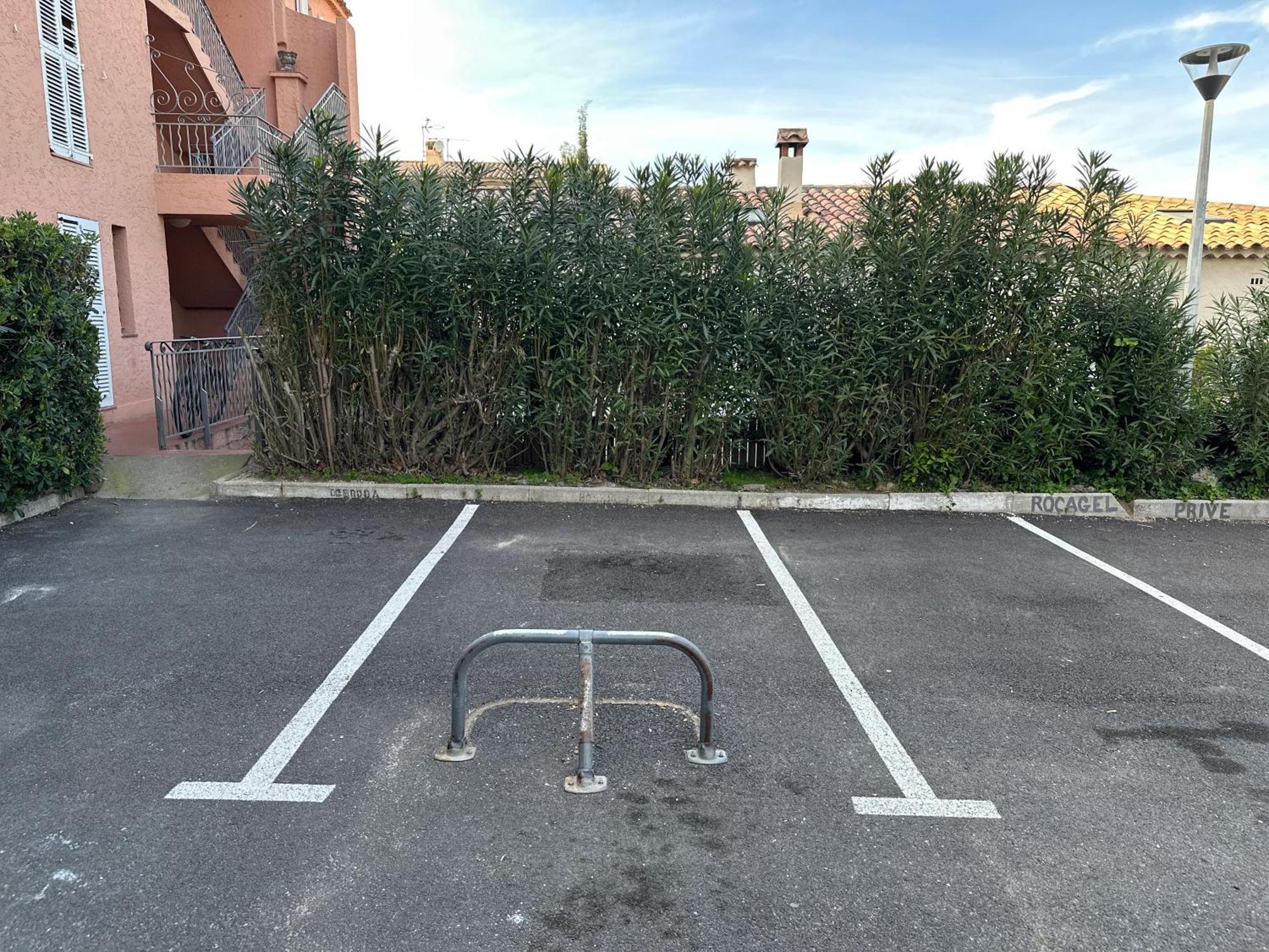 Superbe Emplacement , Terrasse Et Parking! Saint Tropez Bagian luar foto